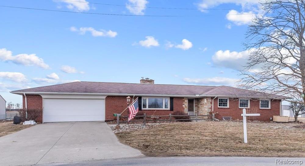 6600 Rouget Road, Palmyra, MI 49268 — front exterior
