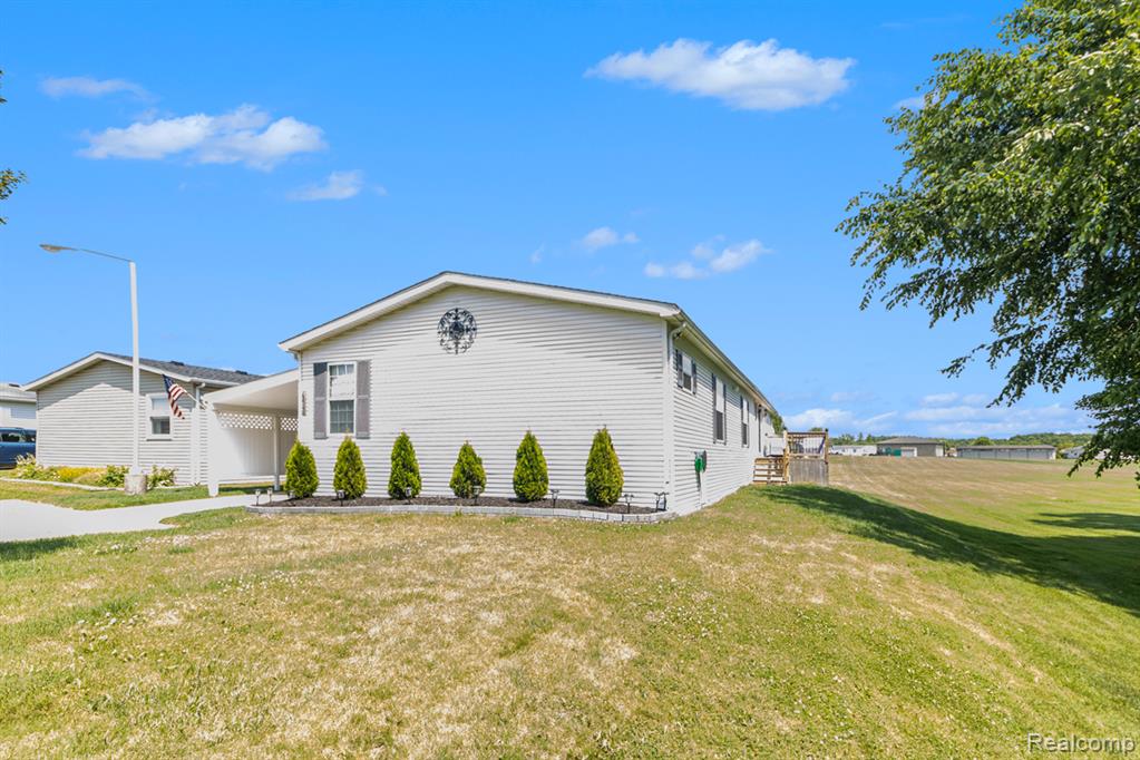 13541 Austin Court, Hartland, MI 48353 — Photo 19