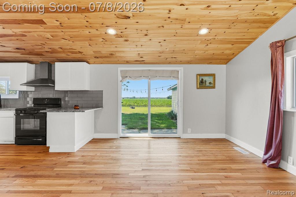 5698 McGrandy Road, Bridgeport, MI 48722 — Photo 10