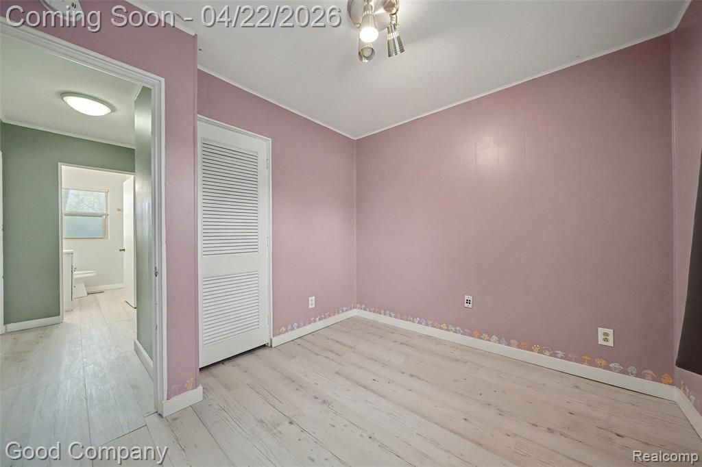 10280 Troy Street, Oak Park, MI 48237 — Photo 16