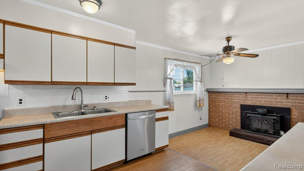 9405 Chamberlain Street, Romulus, MI 48174 — Photo 16