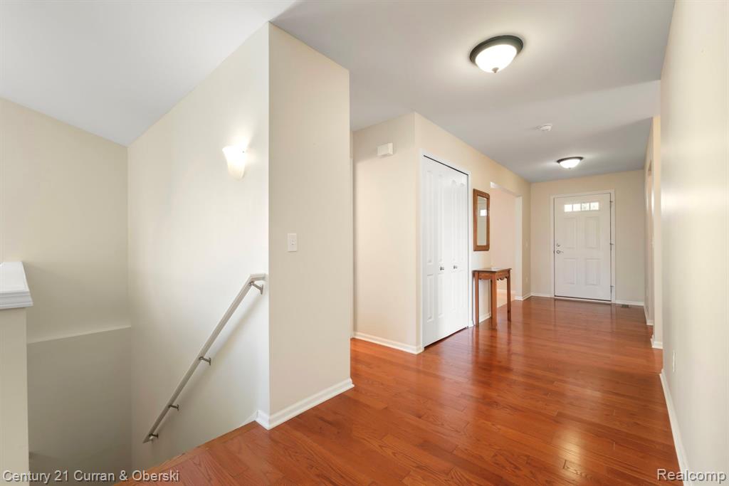 1091 Paddock Drive, South Lyon, MI 48178 — Photo 17