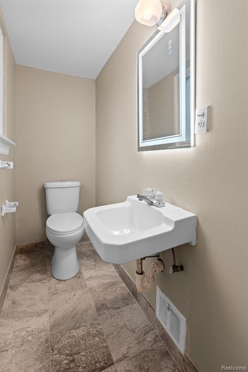 8209 Farnum, Warren, MI 48093 — Photo 5
