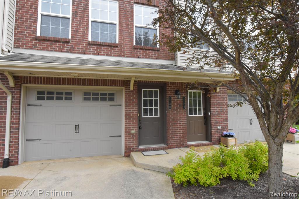 2180 KNOTTY PINE Trail, Howell, MI 48855 — Photo 2