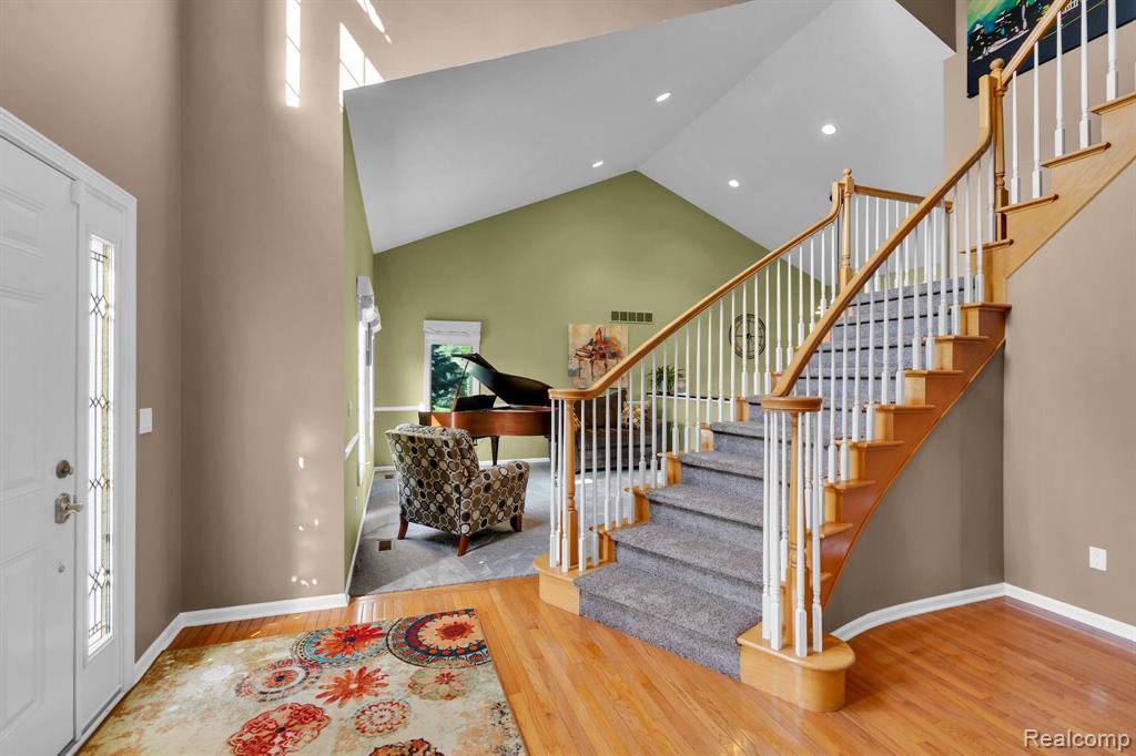 858 WOODSIDE Court, Lake Orion, MI — Photo 12