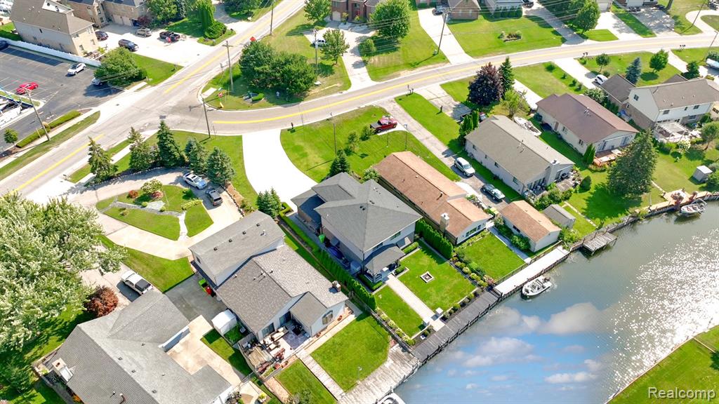39611 Lakeshore Drive, Harrison Township, MI — Photo 49