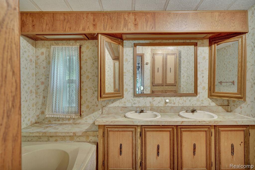 4137 Port Austin Road, Caseville, MI 48725 — Photo 16