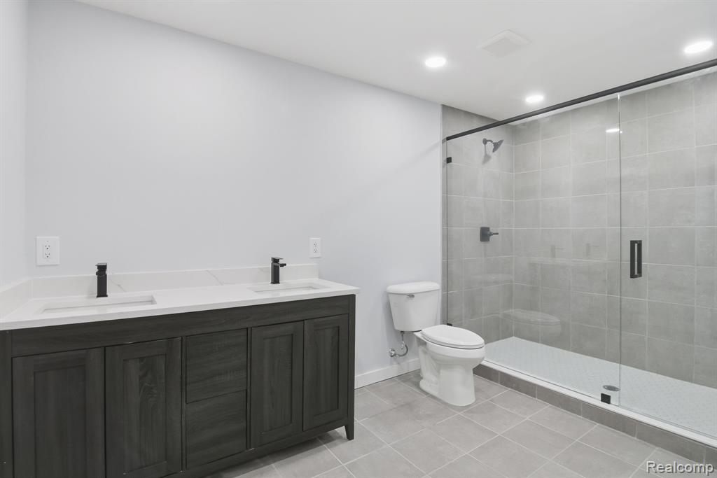 631 PINE Drive, Columbiaville, MI 48421 — Photo 25
