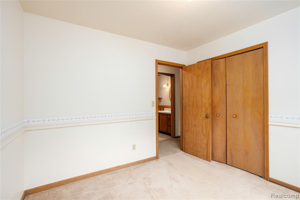 15800 Park Lane, Plymouth, MI 48170 — Photo 13