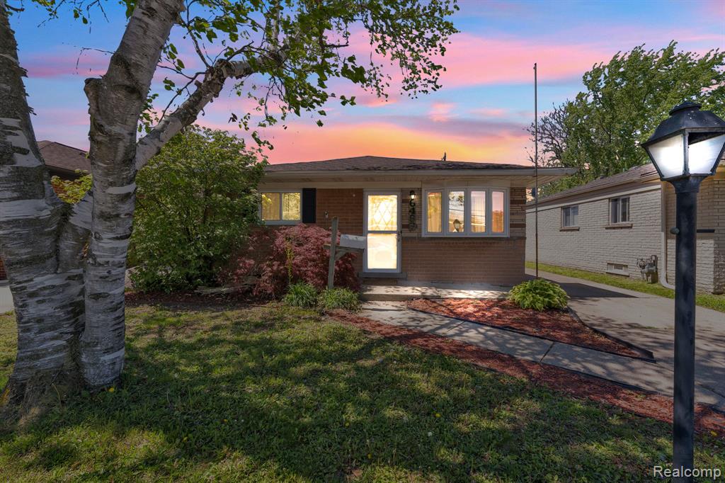 6499 Mayburn Street, Dearborn Heights, MI 48127 — Photo 2