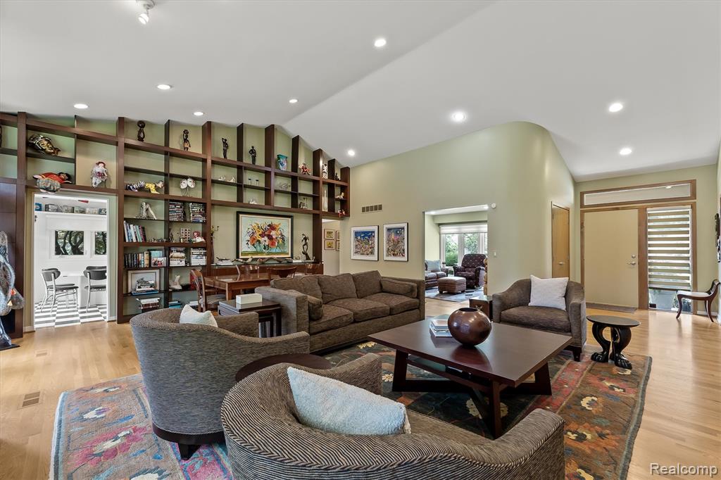 4771 Mada Court, West Bloomfield, MI — Photo 5
