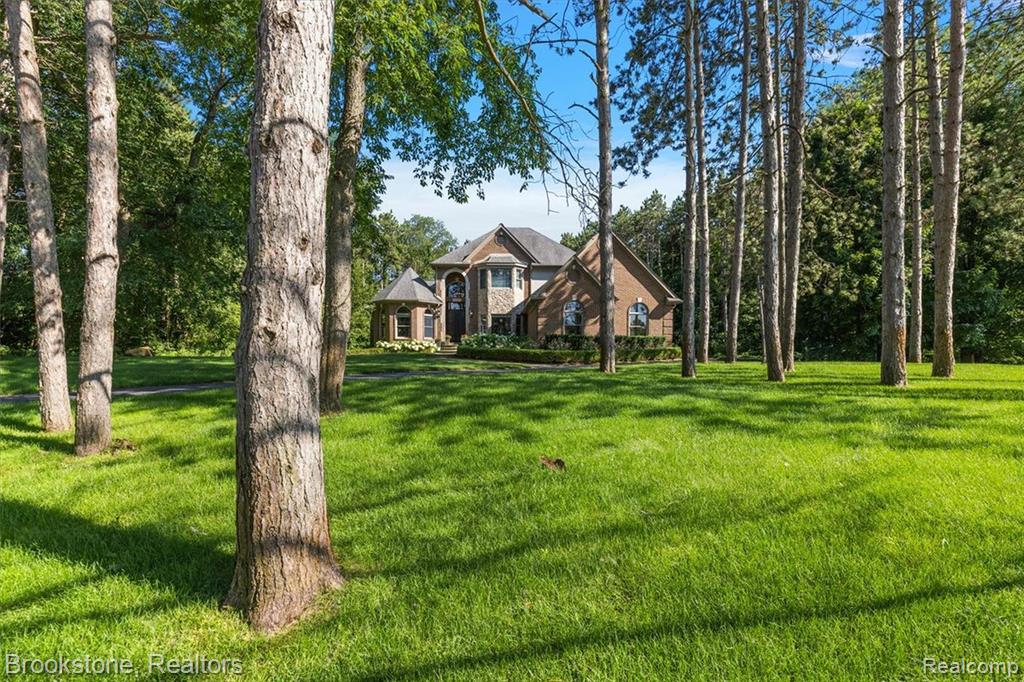 34 Fern Drive, Leonard, MI 48367 — Photo 8