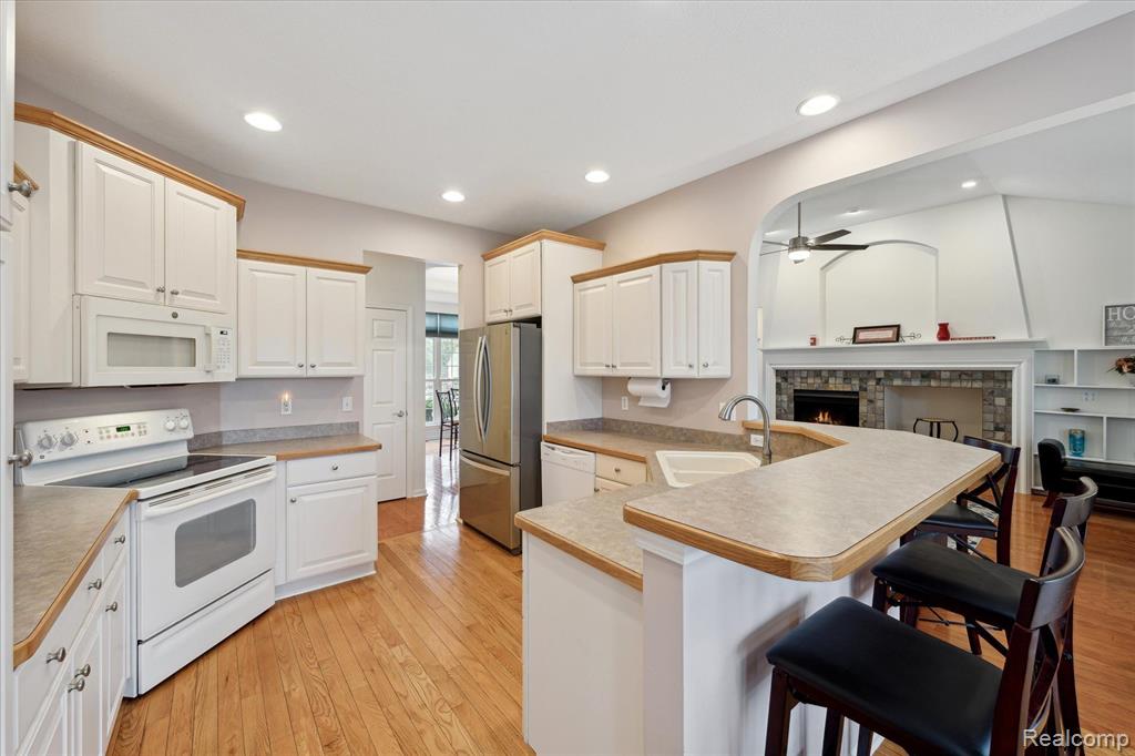 6840 MULDERSTRAAT, Grand Ledge, MI 48837 — Photo 4