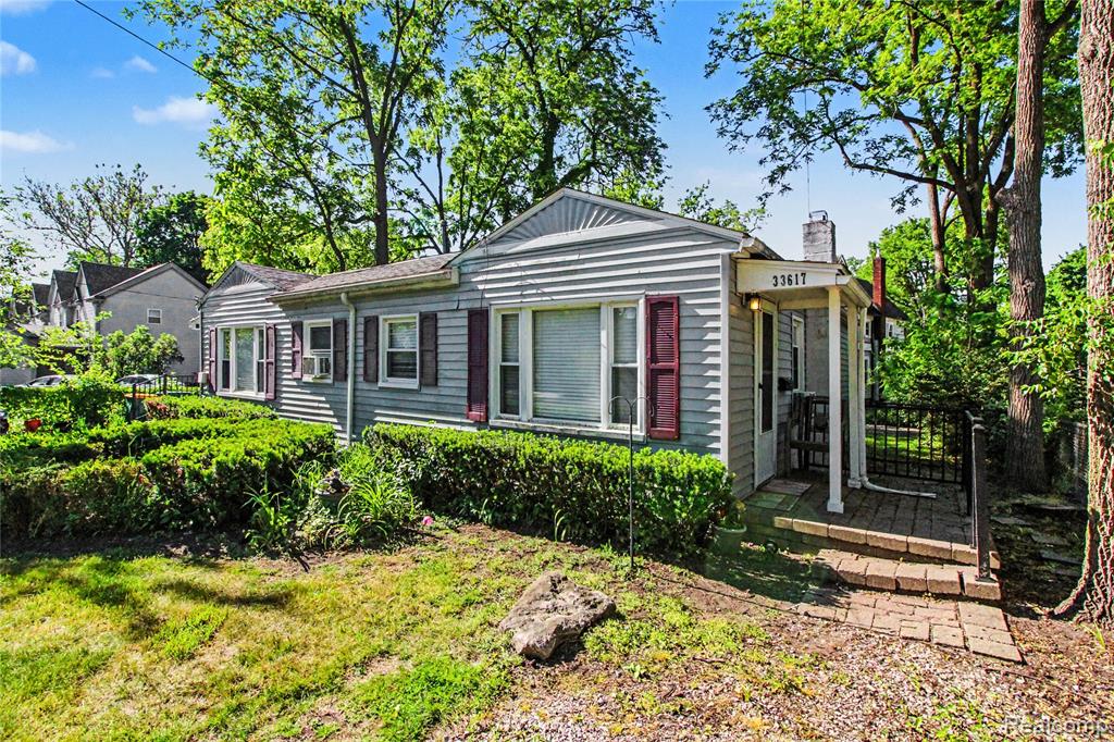 33614 Grand River Avenue, Farmington, MI 48335 — Photo 7
