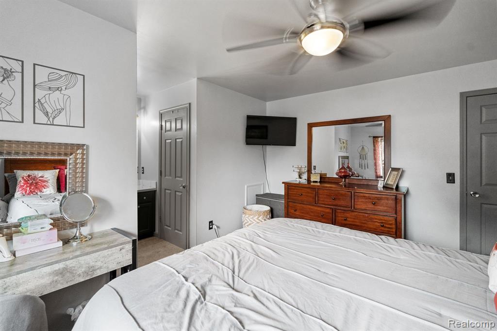 83 Rosebud Lane, Mount Clemens, MI 48043 — Photo 7