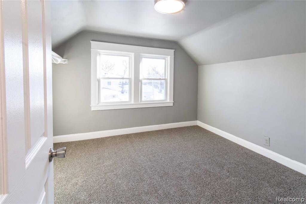 67 Wall Street, Pontiac, MI 48342 — Photo 35