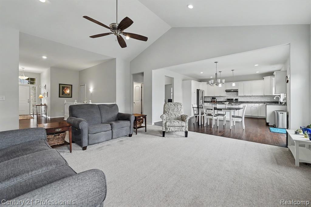 49455 Messara Drive, Macomb, MI 48042 — Photo 13