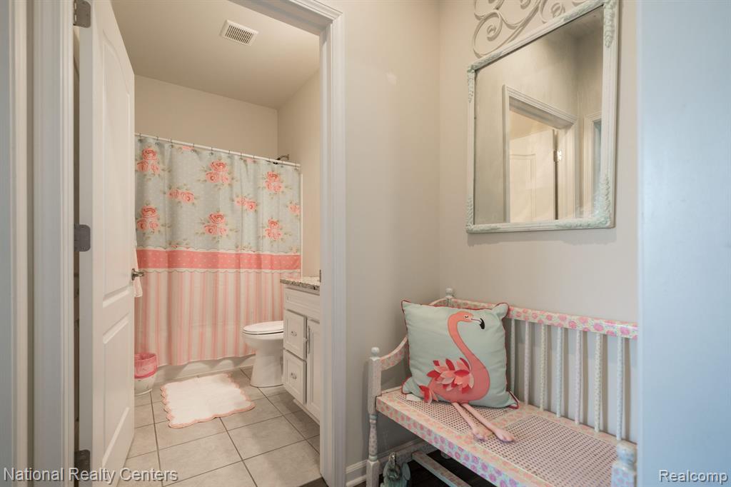 1233 Lark, Lake Orion, MI — Photo 22