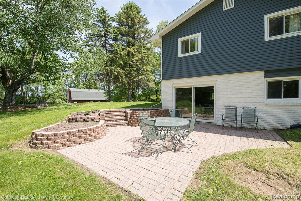4225 N Tipsico Lake Road, Hartland, MI 48353 — Photo 49