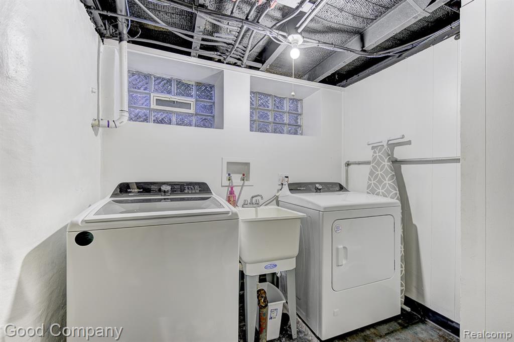 551 W Oakridge Street, Ferndale, MI 48220 — Photo 52