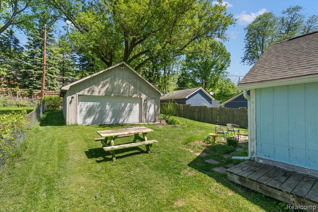 4886 Filer Street, Waterford, MI 48328 — Photo 6