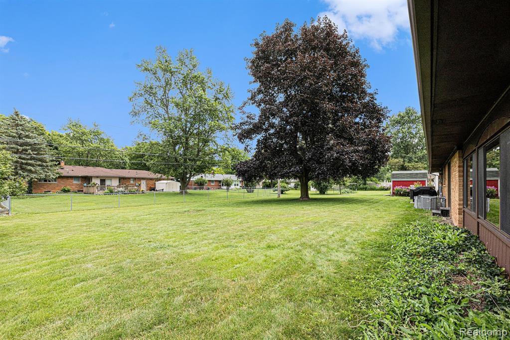 550 N GLASSFORD Street, Capac, MI 48014 — Photo 28