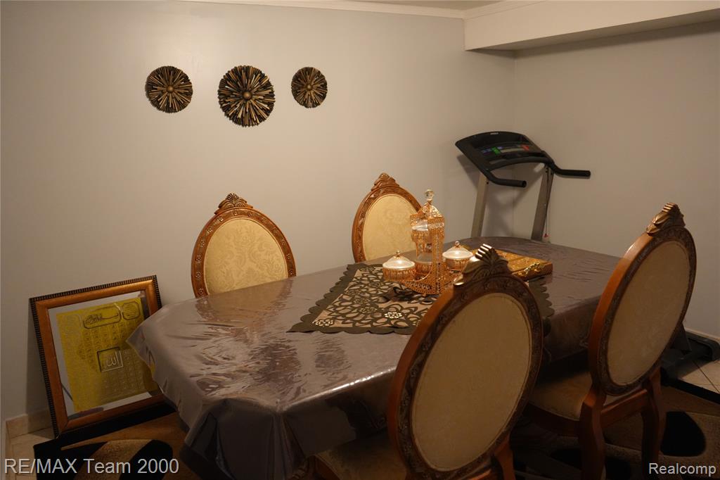 6426 Chase Road, Dearborn, MI 48126 — Photo 28