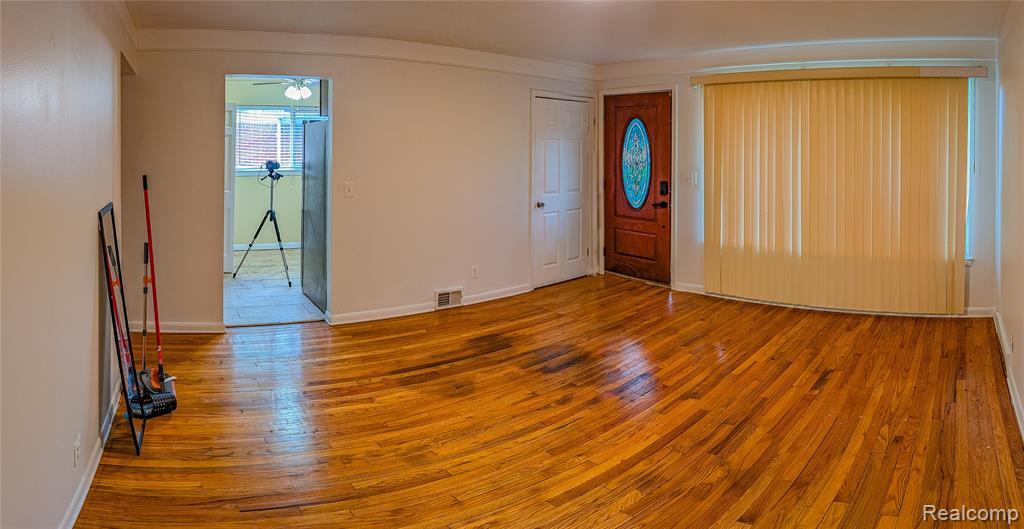 4420 Katherine Street, Dearborn Heights, MI 48125 — Photo 5