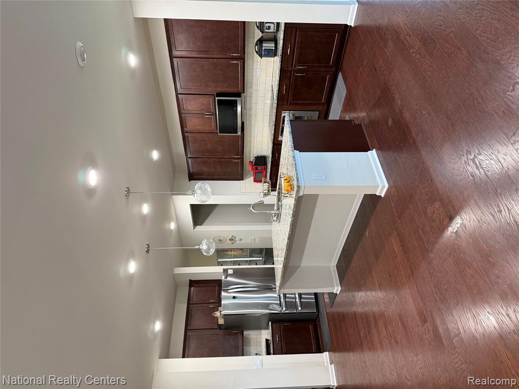 49654 Hummel Drive, Macomb, MI 48044 — Photo 13
