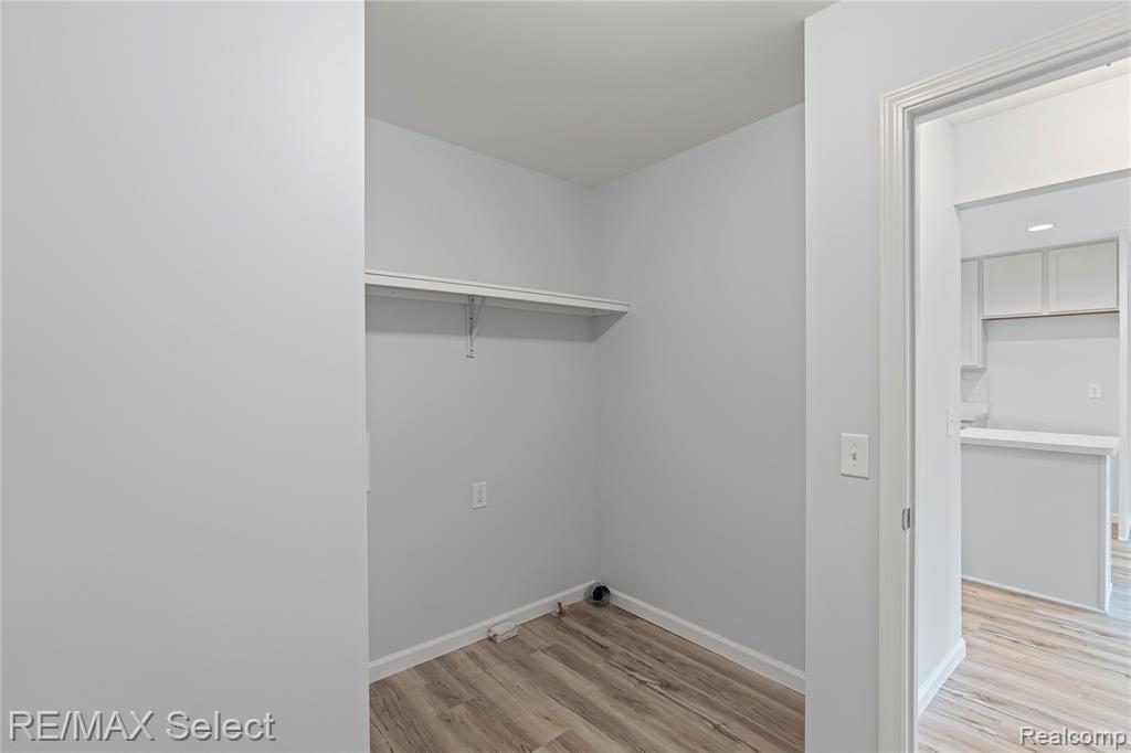 4487 Home Town Drive, Flint, MI 48506 — Photo 13