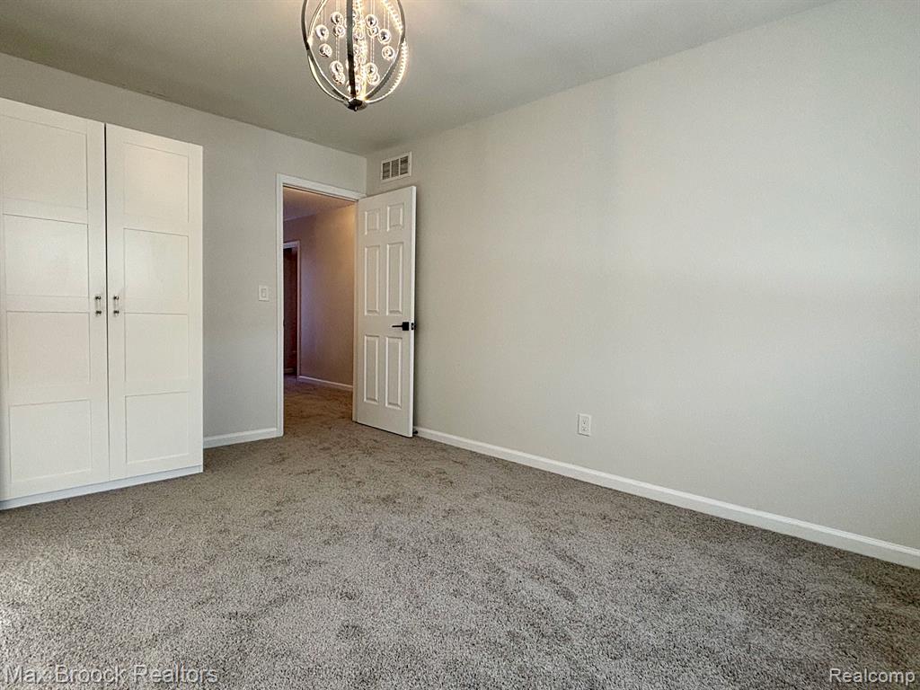 5238 BRETT, West Bloomfield, MI — Photo 16