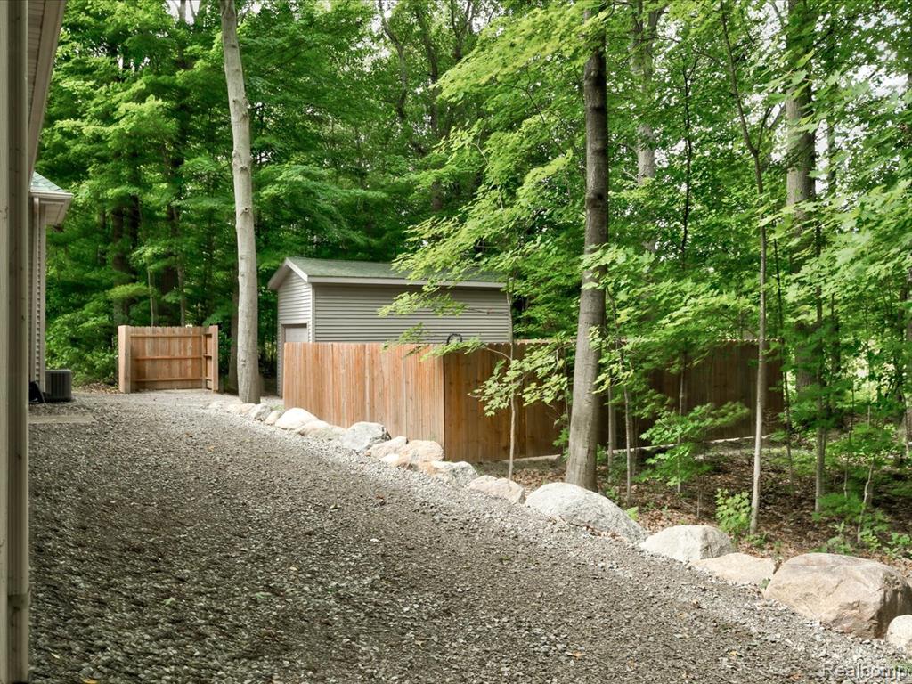 3421 Vincent Road, Clyde, MI 48049 — Photo 43