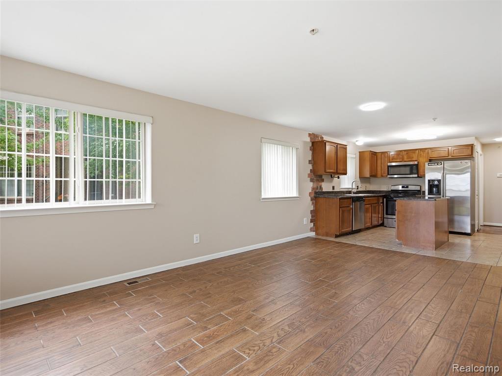45650 Kennedy Avenue, Shelby Twp, MI 48315 — Photo 12