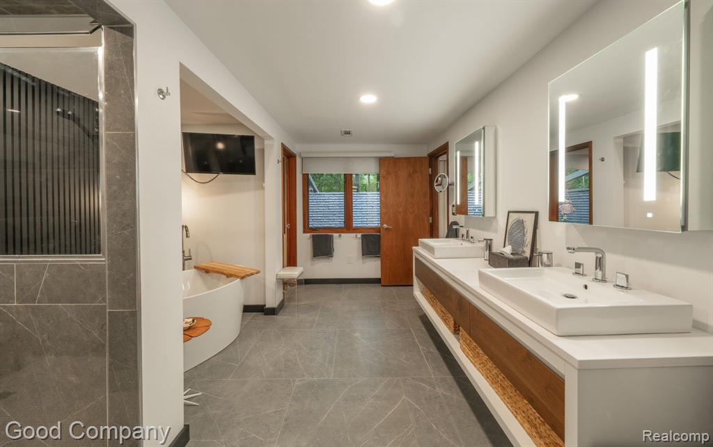 5385 Bywood Road, Bloomfield Hills, MI 48302 — Photo 23