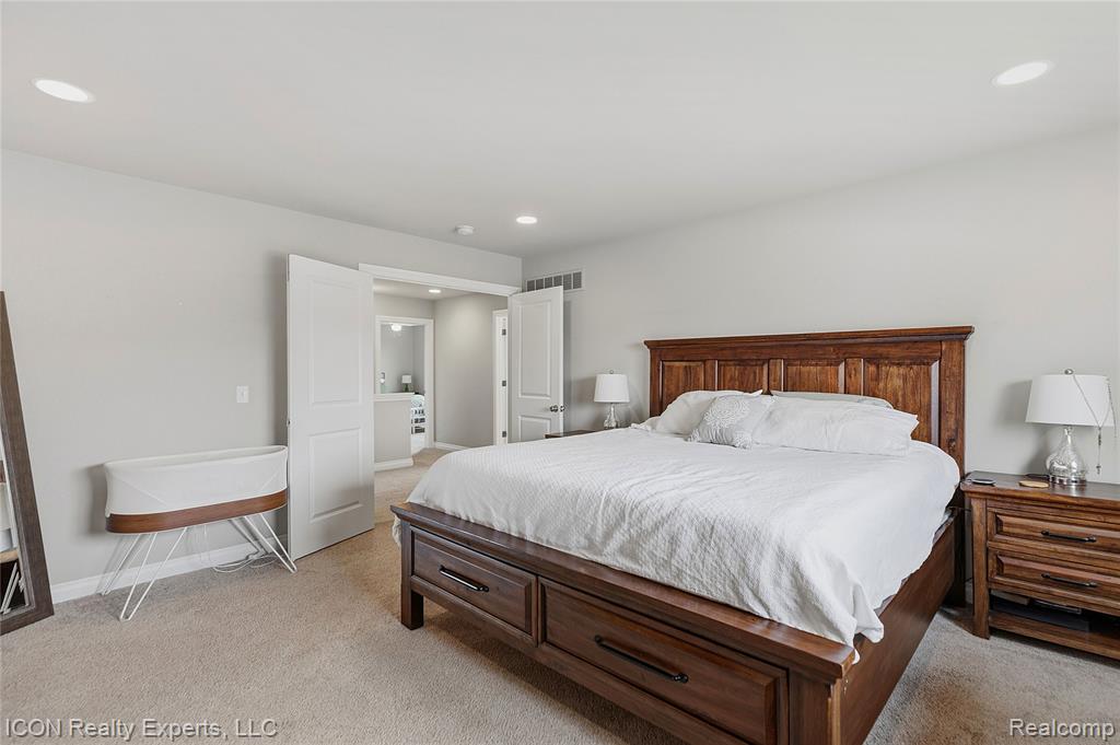 20620 Misty Brook Court, Macomb, MI 48044 — Photo 17