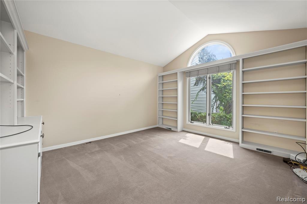 7277 Simsbury Drive, West Bloomfield, MI — Photo 20