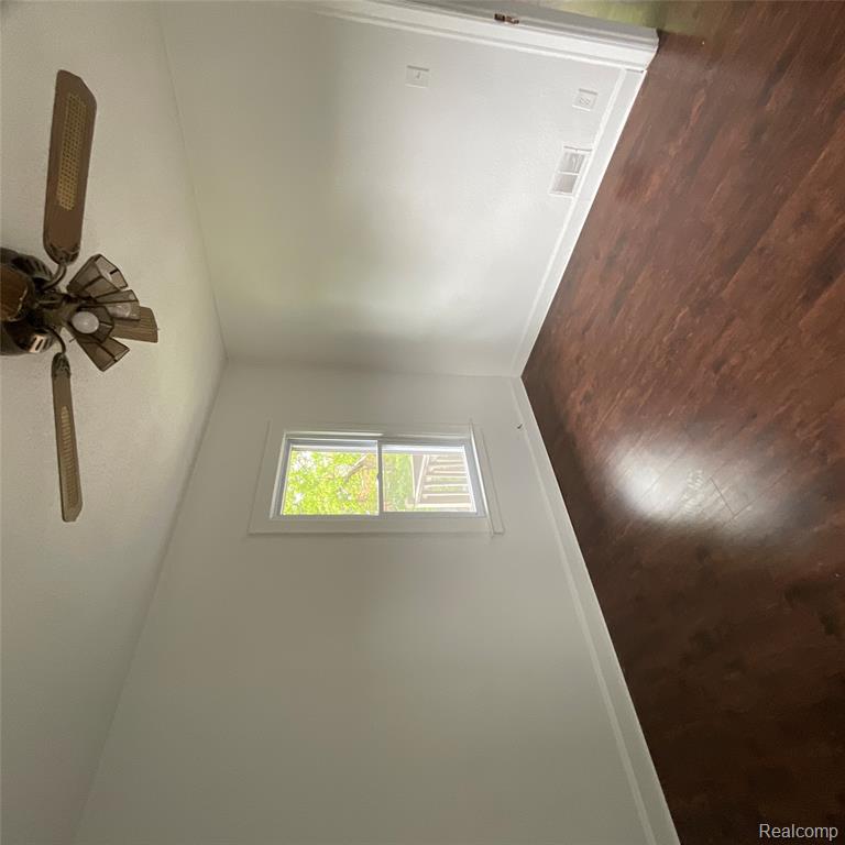 15464 Gilchrist St Street, Detroit, MI 48227 — Photo 13