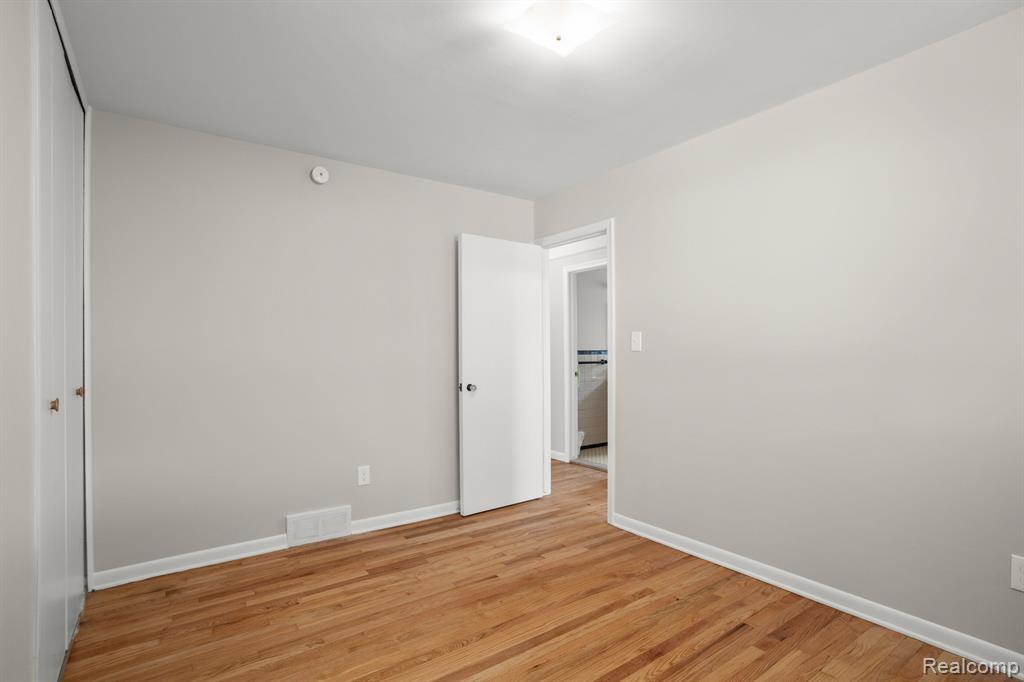 8531 BLACKBURN Drive, Westland, MI — Photo 15
