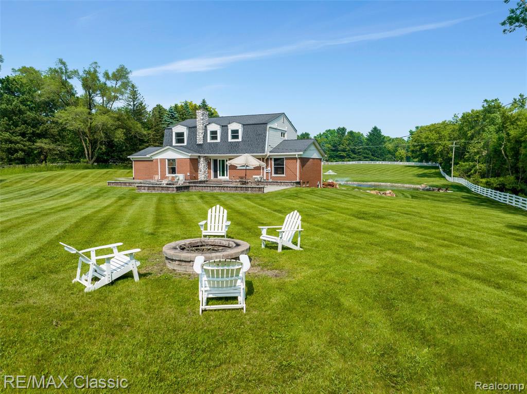 8173 Earhart Road, South Lyon, MI 48178 — Photo 46
