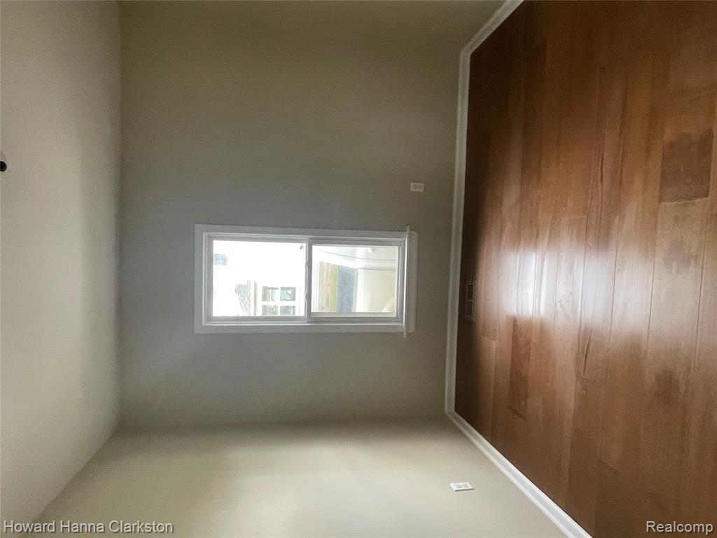 8 Maple Street, Oxford, MI 48371 — Photo 8
