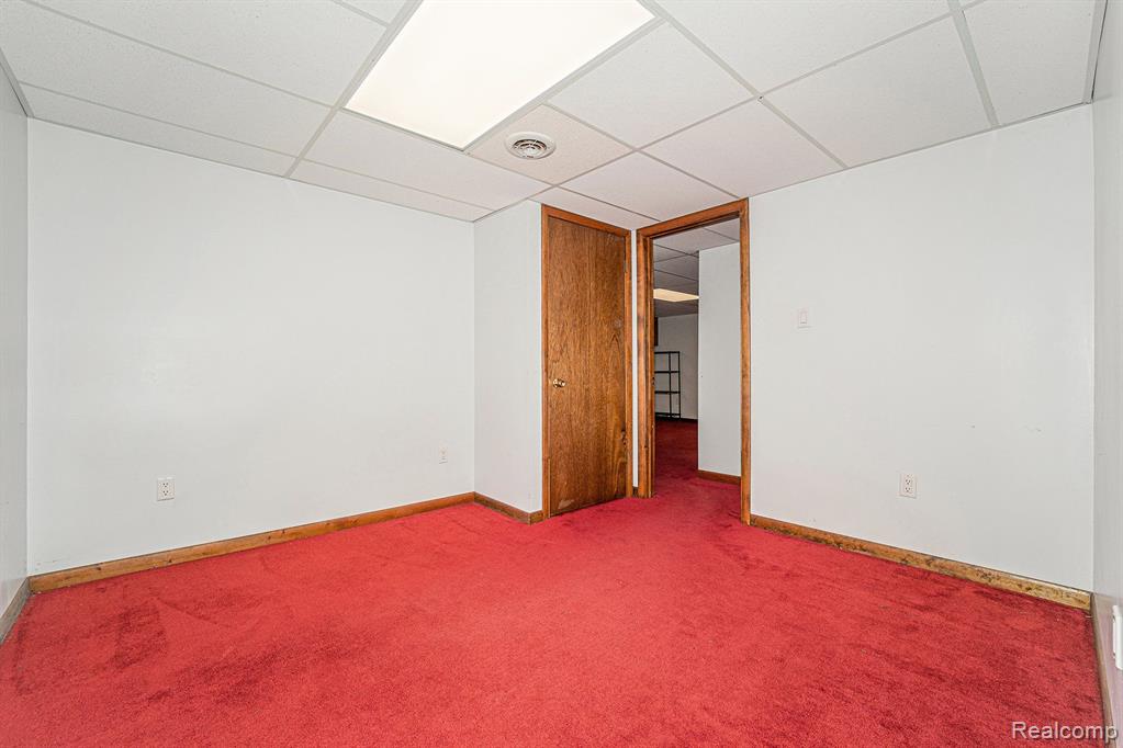 8165 Holcomb Road, Clarkston, MI 48348 — Photo 32