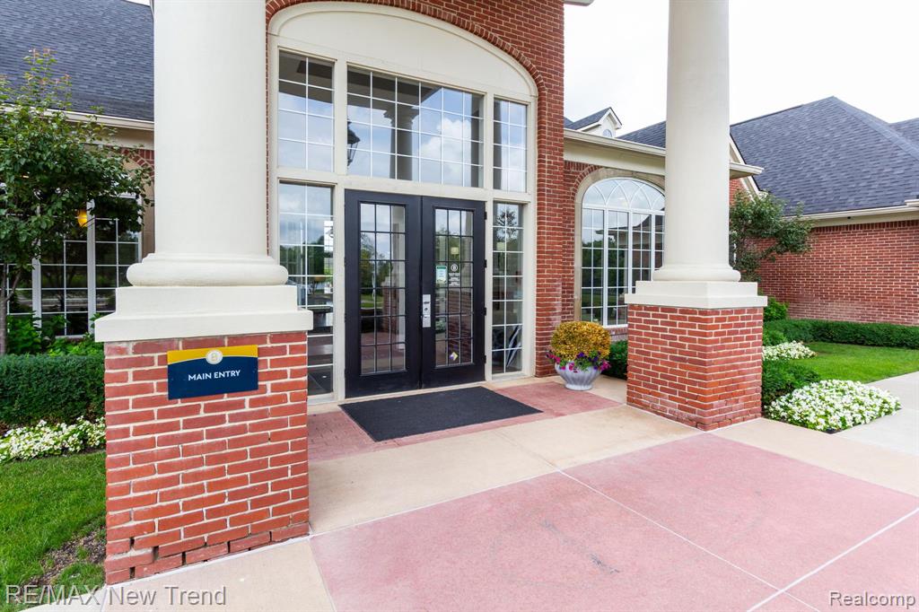 45929 GRAYSTONE Lane, Canton, MI 48187 — Photo 33