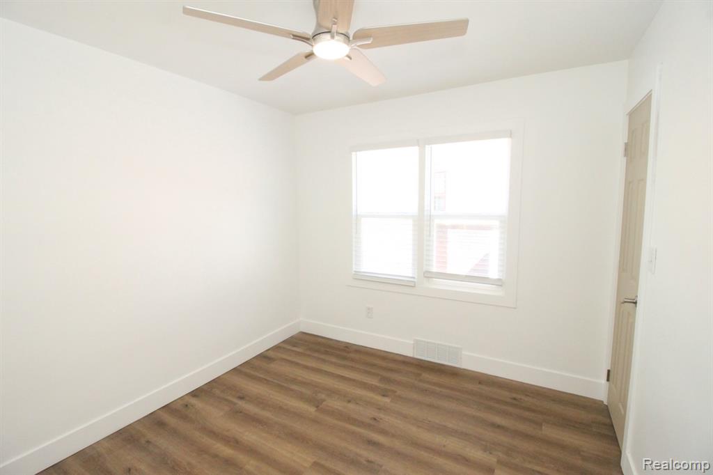 19778 Tracey Street, Detroit, MI 48235 — Photo 11