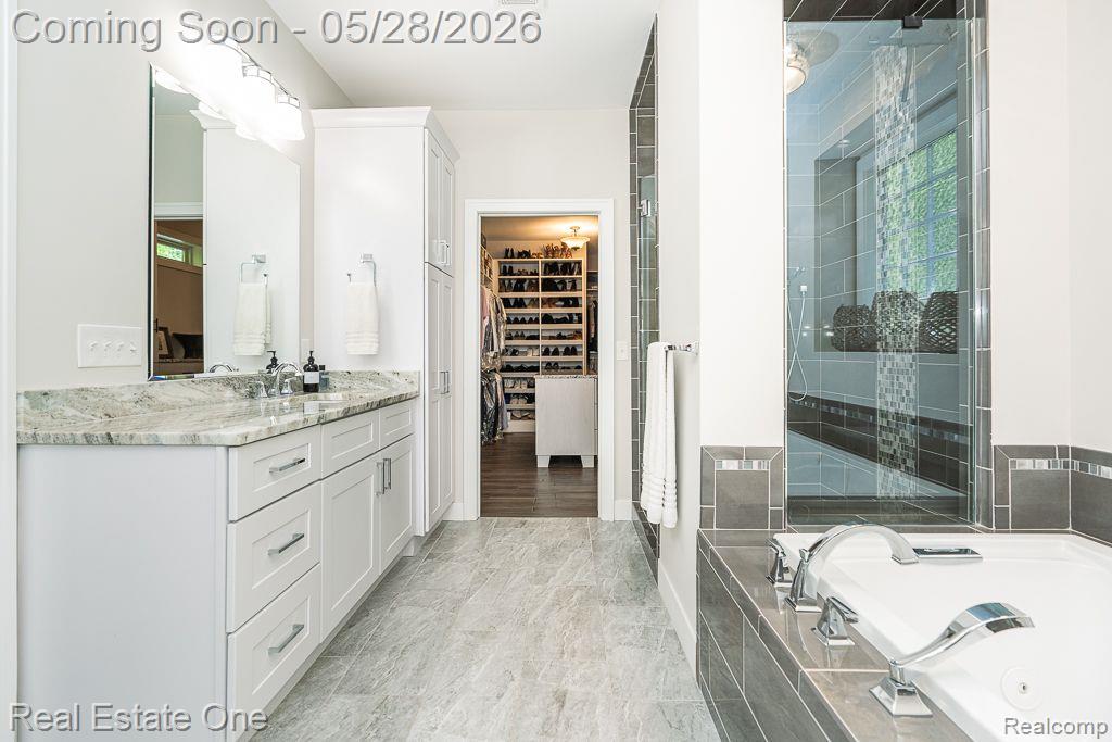 60553 PENNINGTON Way, Rochester, MI 48306 — Photo 15