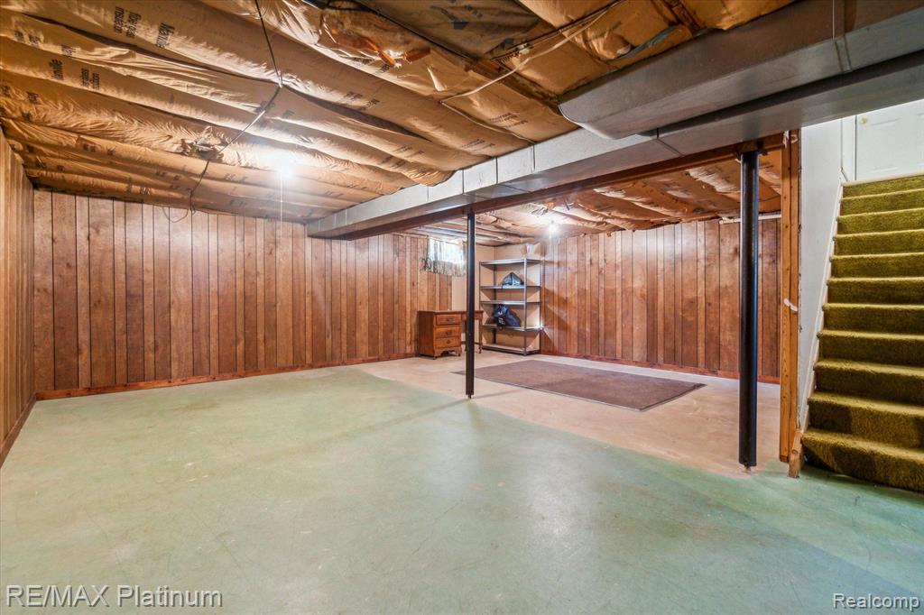 430 WILD OAK Lane, Perry, MI 48872 — Photo 31