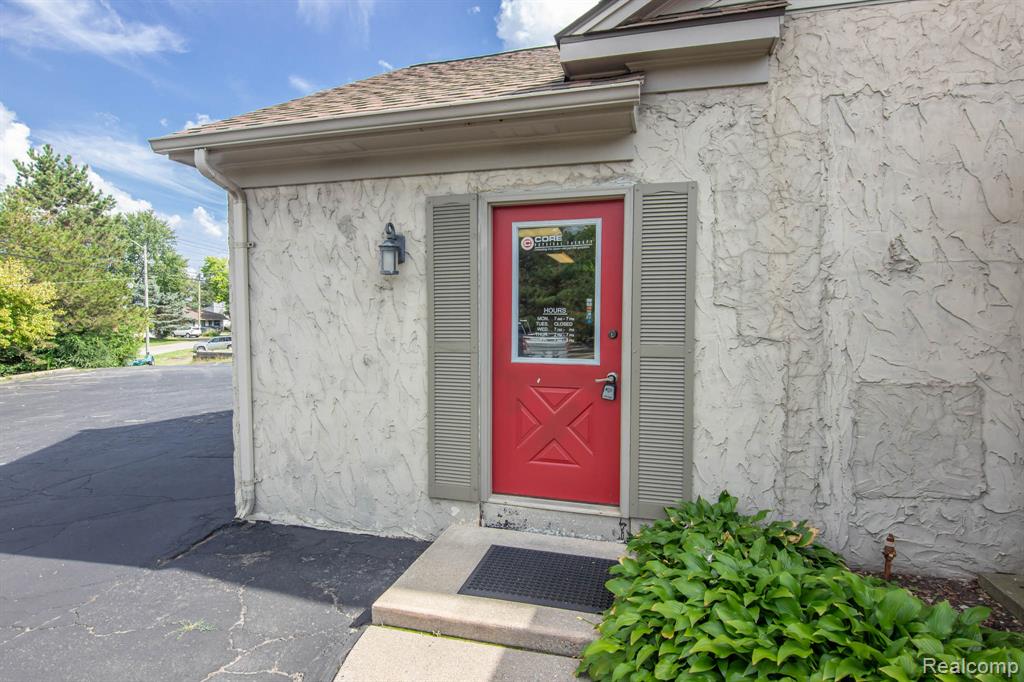 5896 Dixie Highway, Clarkston, MI — Photo 3