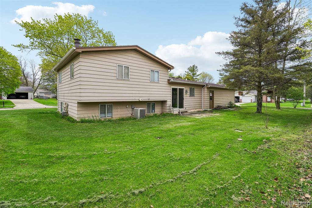 717 Murphy Court, Linden, MI 48451 — Photo 26