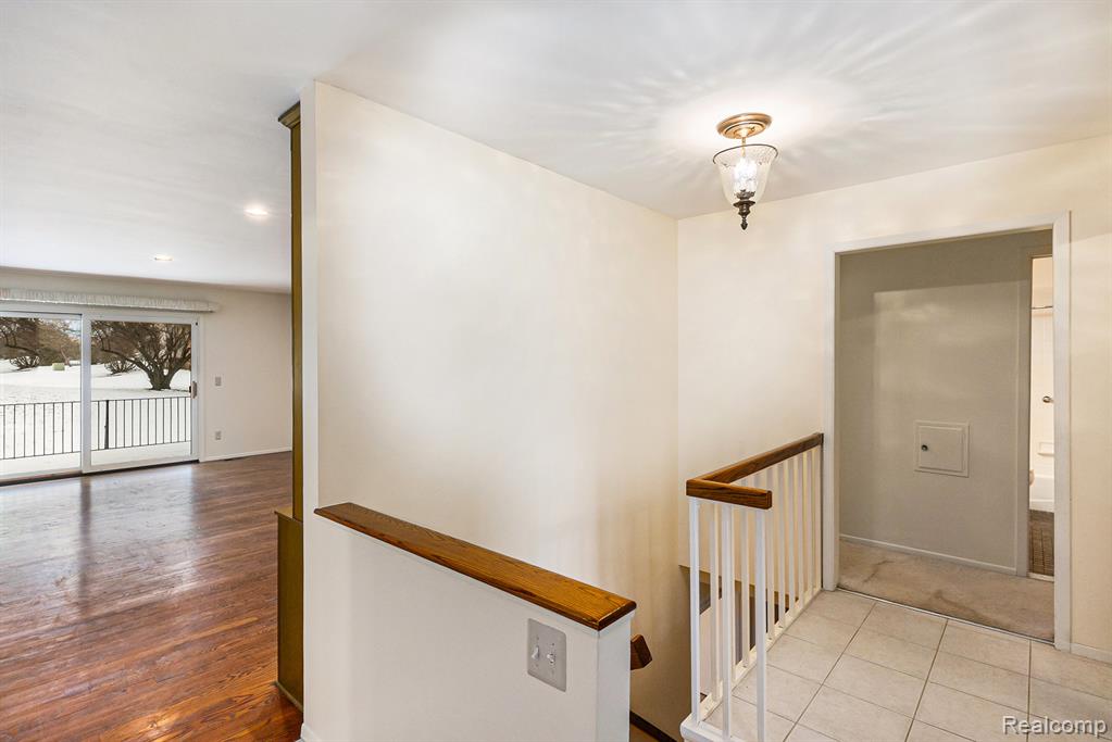 4659 Laurel Club Circle, 12, West Bloomfield, MI 48323 — Photo 9