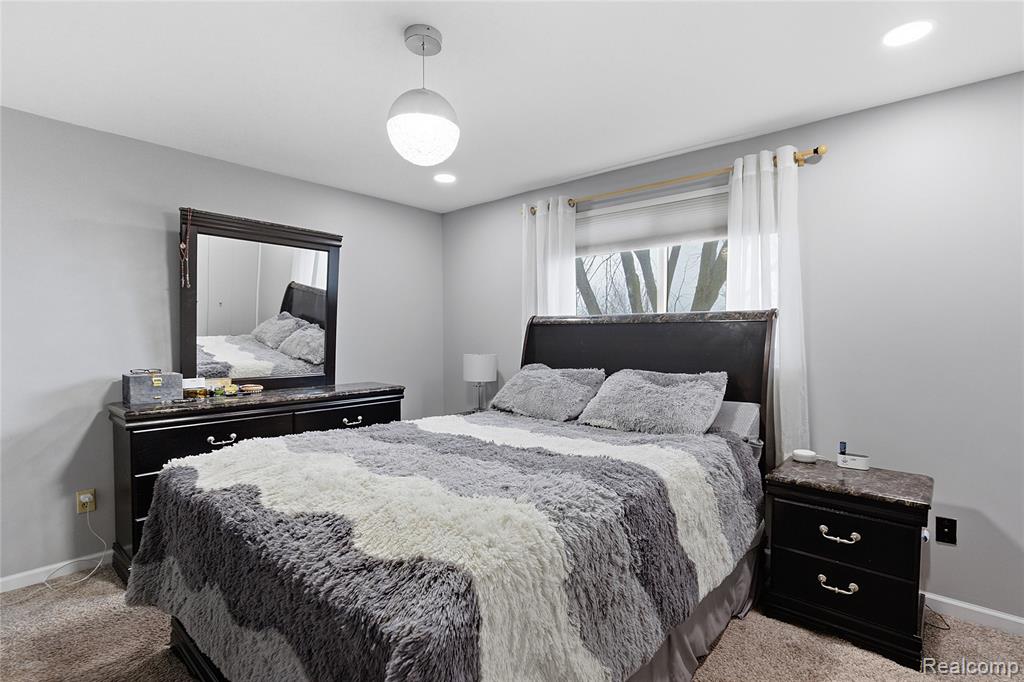 41383 Justin Drive, Clinton Twp, MI 48038 — Photo 19