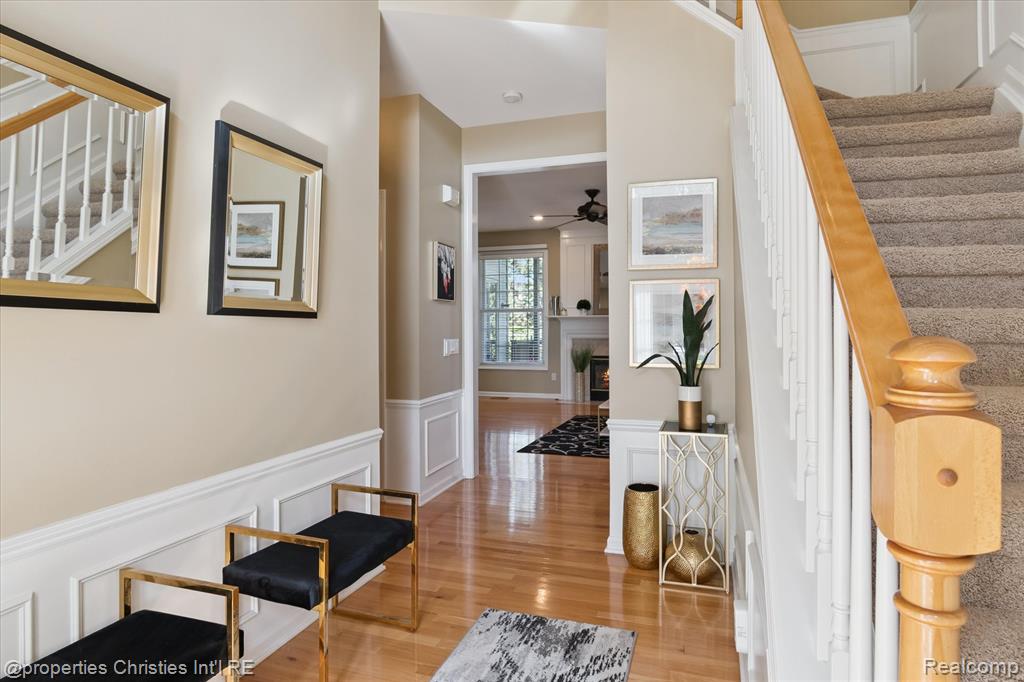 39510 Edgewater Drive, 100, Northville, MI 48168 — Photo 5